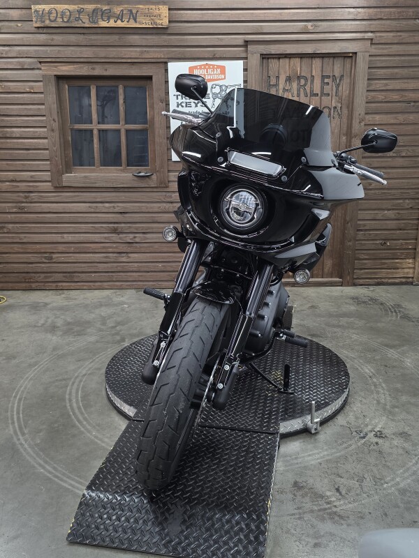 2025 Harley-Davidson Low Rider ST VIVID BLACK/BLK TRIM - Photo 7