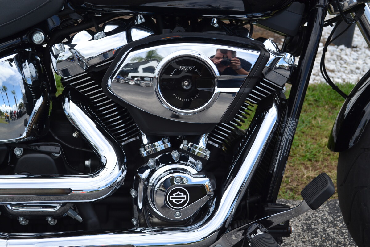 2025 Harley-Davidson Breakout Vivid Black - FXBR - Photo 5