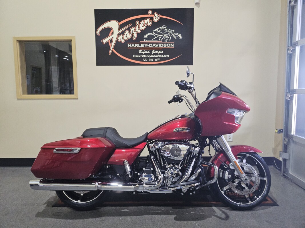 2025 Harley-Davidson Road Glide Brilliant Red