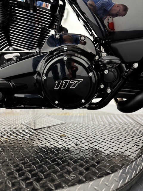 FLTRX 2025 Road Glide - Photo 3