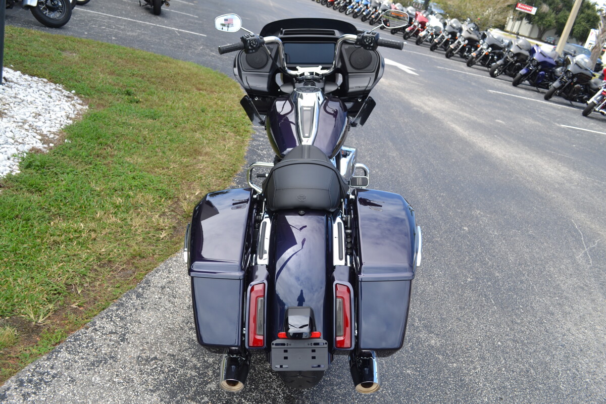 FLTRX 2025 Road Glide - Photo 8