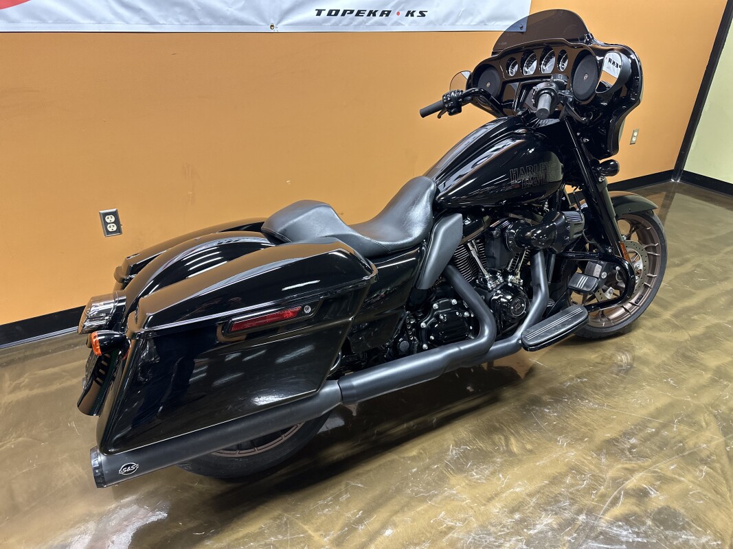 FLHXST 2022 Street Glide ST - Photo 5