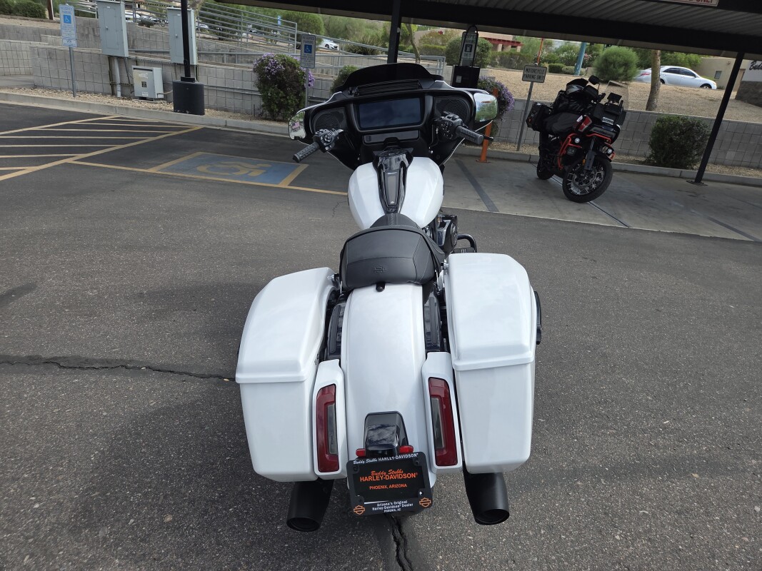 FLHX 2025 Street Glide - Photo 3