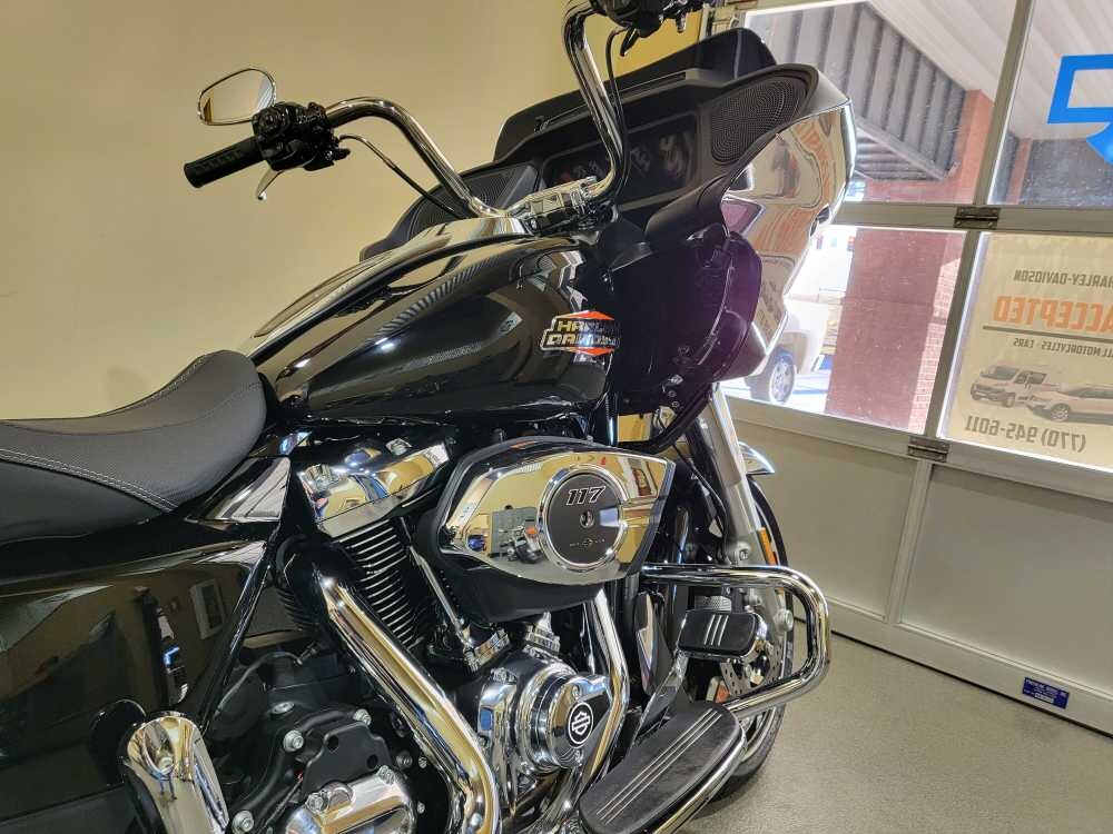 2025 Harley-Davidson Road Glide Vivid Black - Photo 4