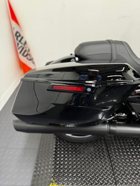 FLTRX 2025 Road Glide - Photo 9