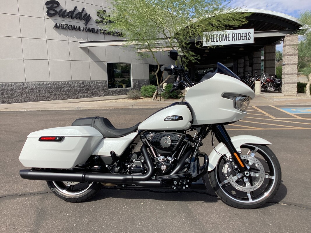 FLTRX 2025 Road Glide