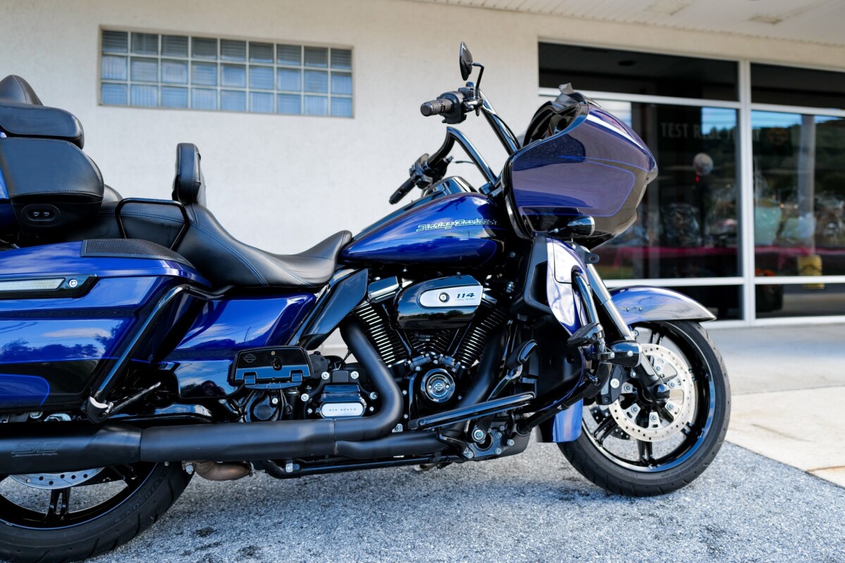 2020 Harley-Davidson Road Glide Limited FLTRK Zephyr Blue/Black Sunglo - Photo 3