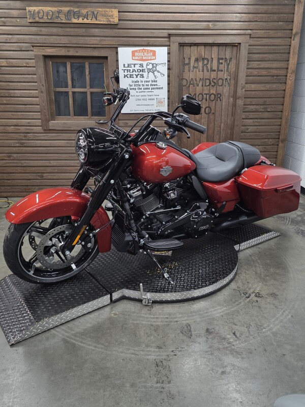 2025 Harley-Davidson Road King Special WHISKEY FIRE/BLK TRIM - Photo 6