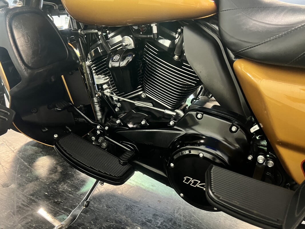 2023 Harley-Davidson Ultra Limited Prospect Gold/Vivid Black FLHTK - Photo 7