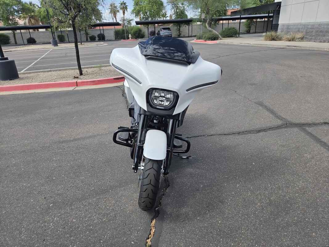 FLHX 2025 Street Glide - Photo 6