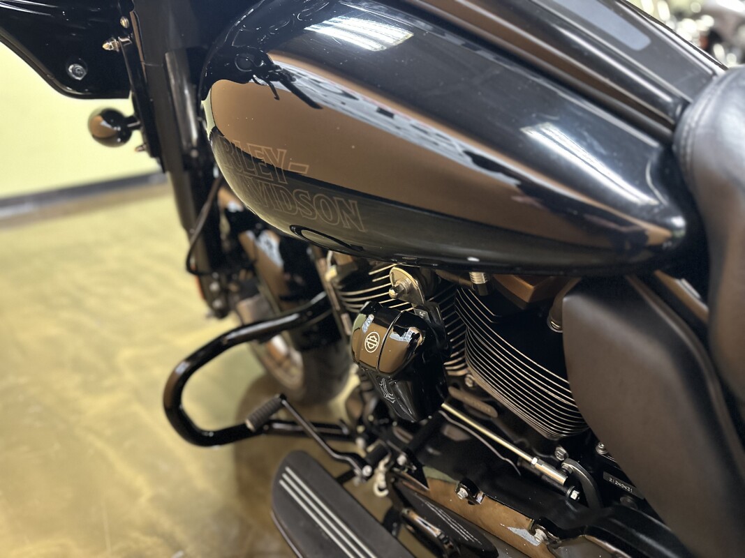 FLHXST 2022 Street Glide ST - Photo 9