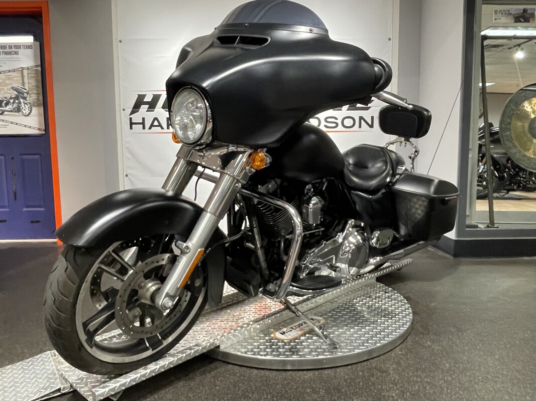 2016 Harley-Davidson Street Glide Special - Photo 4