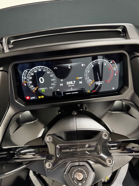 FLTRX 2025 Road Glide - Photo 7