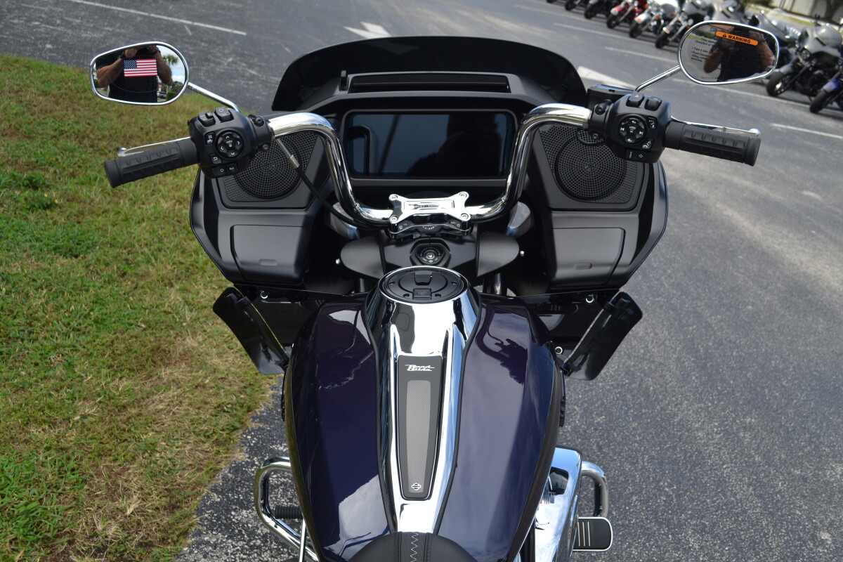 FLTRX 2025 Road Glide - Photo 10