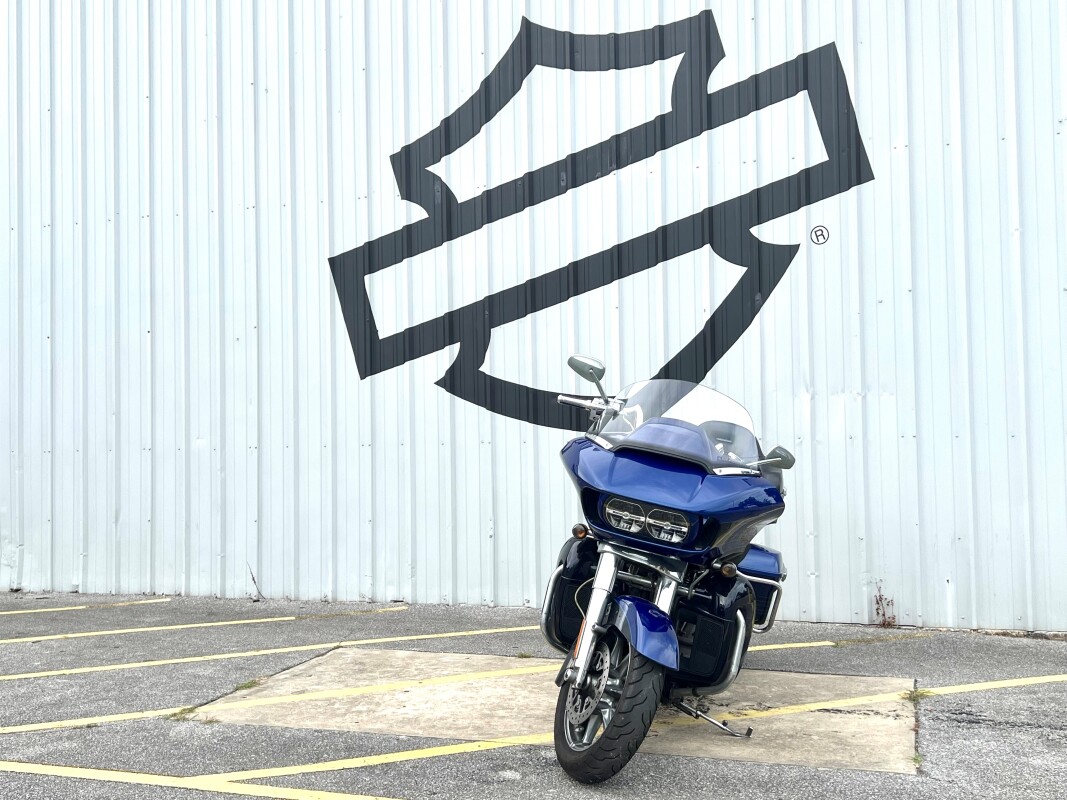 2015 Harley-Davidson CVO Road Glide Ultra Abyss Blue Crushed Sapphire - Photo 2