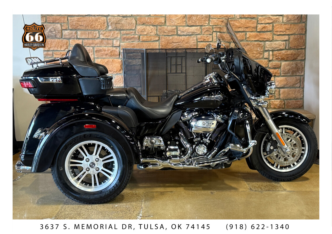 2019 Harley-Davidson Tri Glide Ultra Vivid Black
