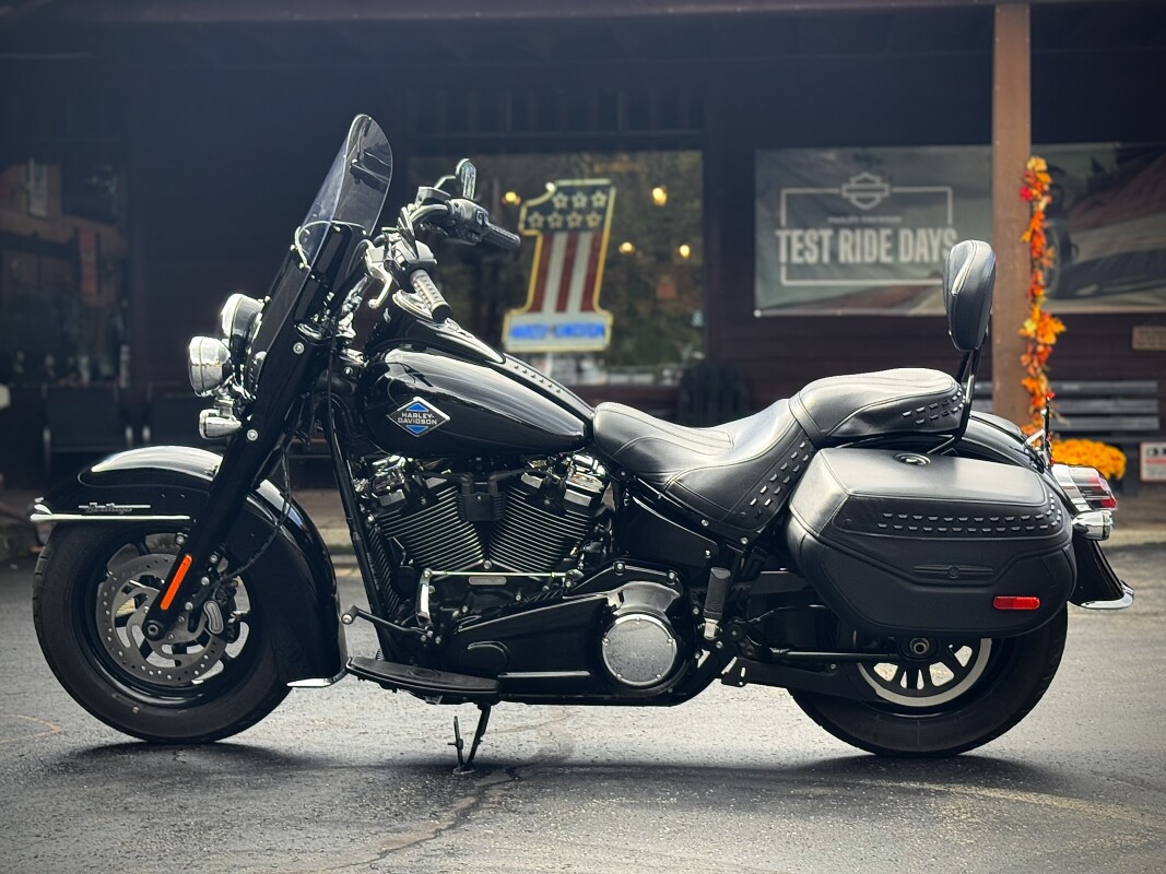 2025 Harley-Davidson Heritage Classic - Photo 2