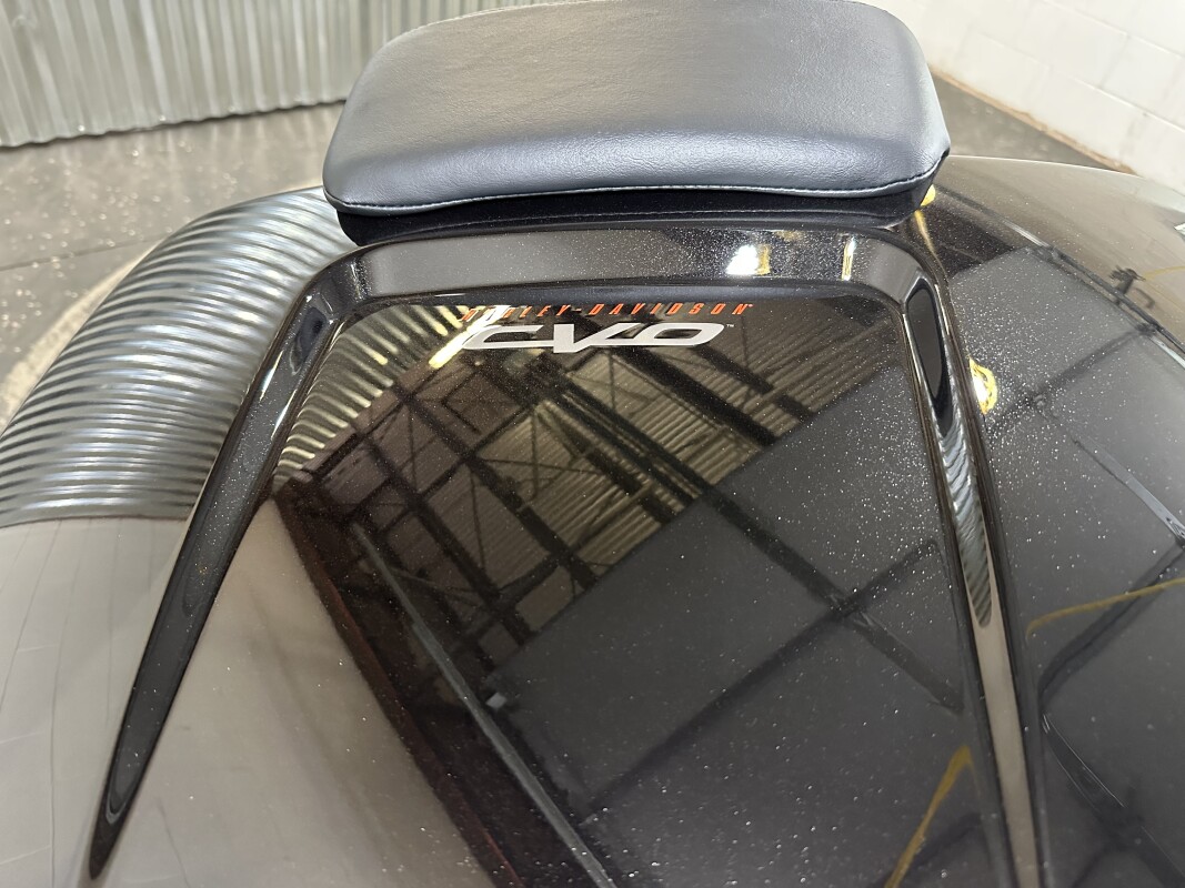 2025 Harley-Davidson CVO Road Glide Raven Fade - Photo 10