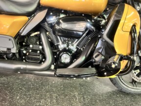 2023 Harley-Davidson® Ultra Limited Prospect Gold/Vivid Black FLHTK thumb 1