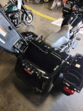 2025 Harley-Davidson® Road Glide® Vivid Black - Black Finish thumb 0