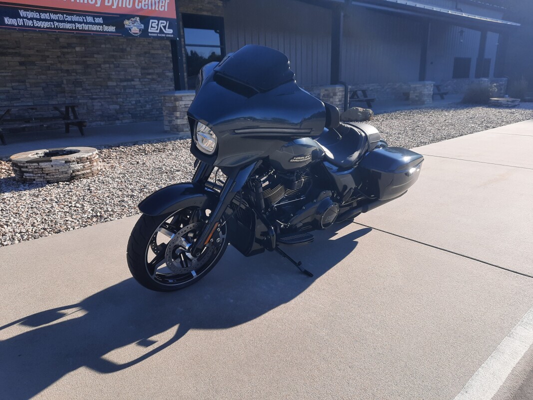 2025 Harley-Davidson Street Glide Iron Horse Metallic - Black Finish - Photo 2