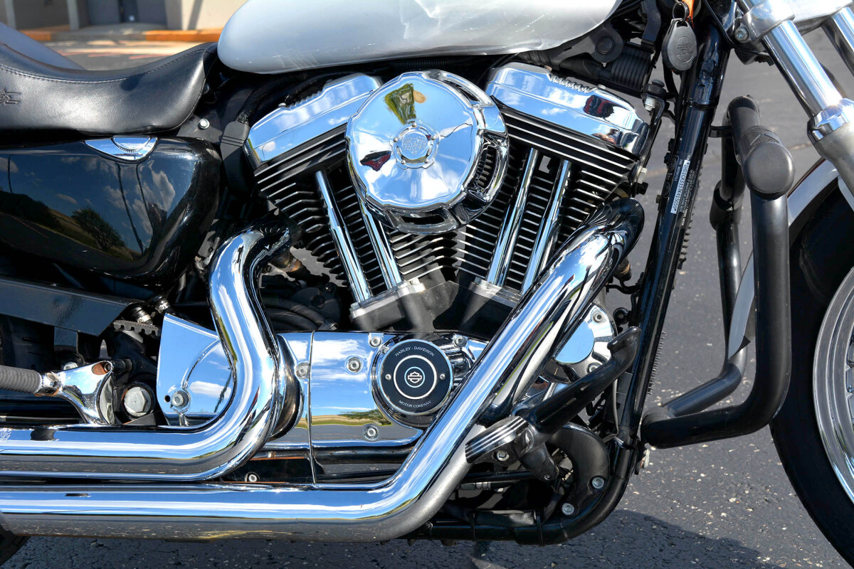 2007 Harley-Davidson Sportster 1200 Low White Gold Pearl & Vivid Black - Photo 9