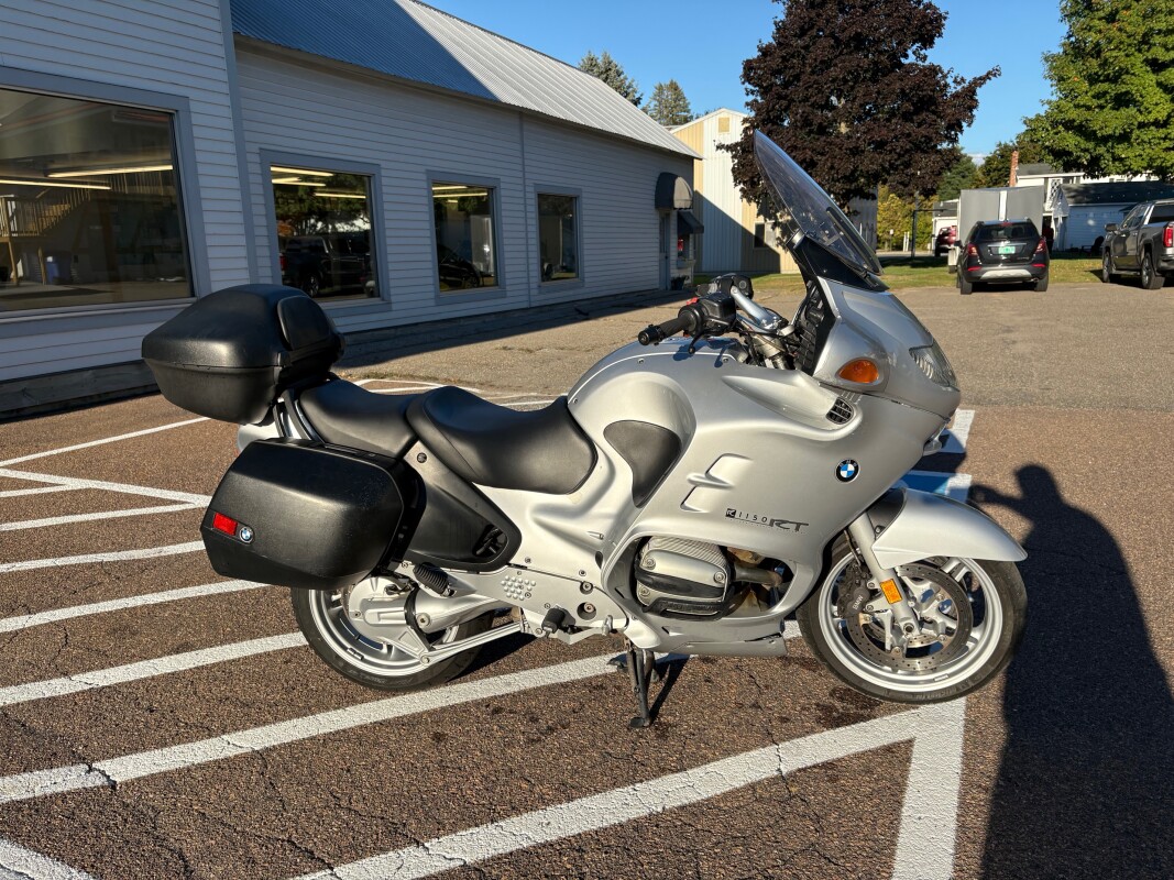 Budget Friendly Touring Bike! - Photo 2