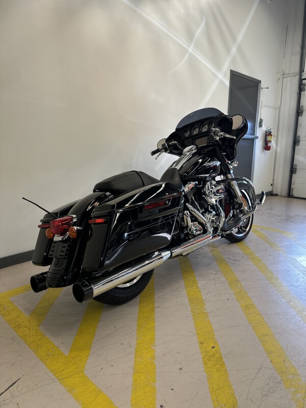 2016 Harley-Davidson Street Glide Special Vivid Black - Photo 5