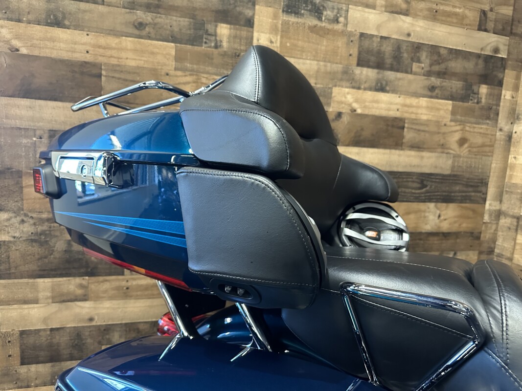 2020 Harley-Davidson Ultra Limited Tahitian Teal FLHTK - Photo 10