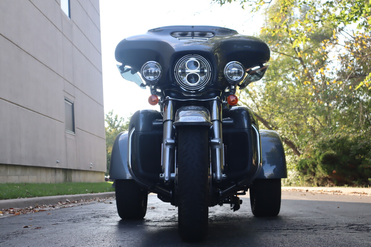 2021 Harley-Davidson Tri Glide Ultra FLHTCUTG - Photo 3