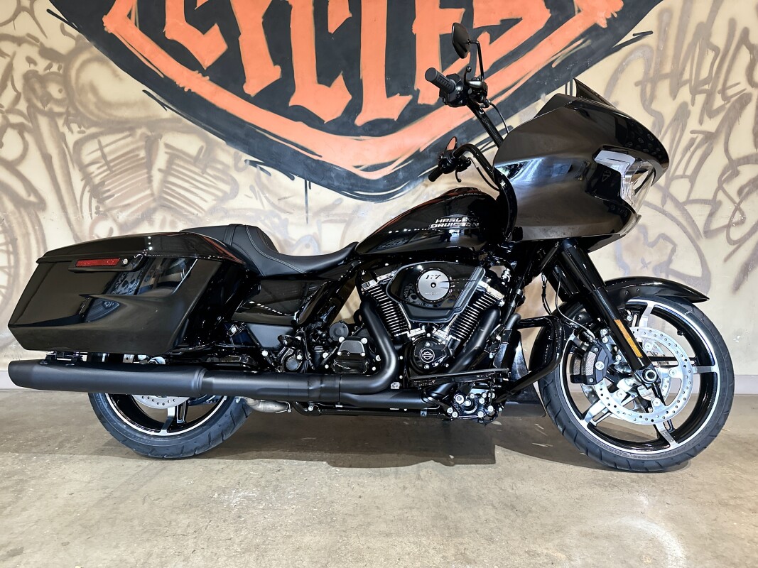 FLTRX 2025 Road Glide