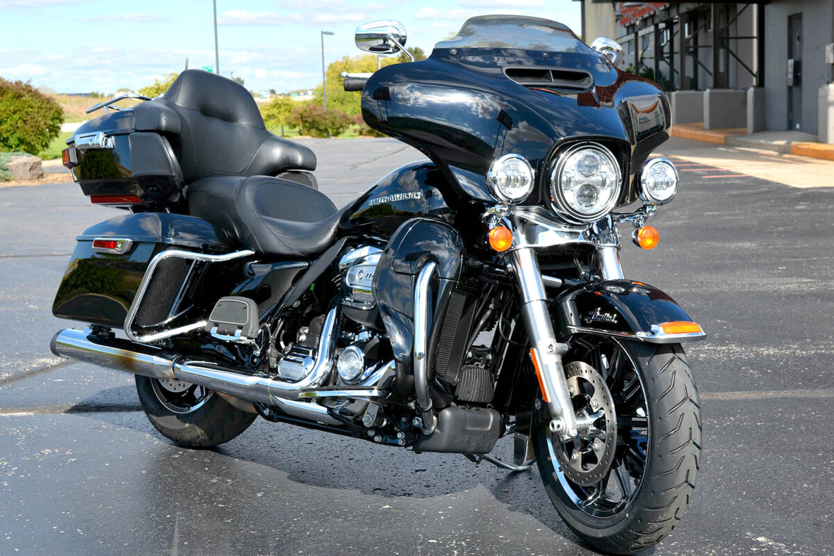 2019 Harley-Davidson Ultra Limited Vivid Black - Photo 8