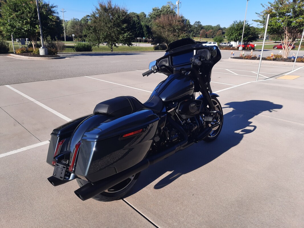 2025 Harley-Davidson Street Glide Iron Horse Metallic - Black Finish - Photo 6