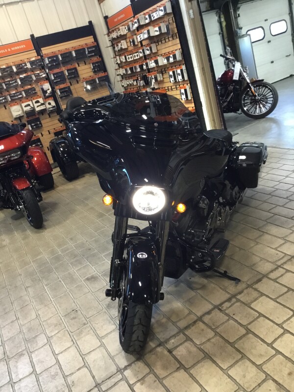 2022 Harley-Davidson CVO Street Glide Blue Steel - Photo 5