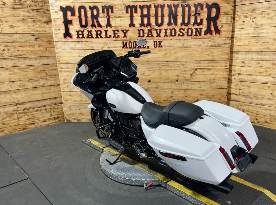 Harley-Davidson Road Glide 2025 FLTRX WHITE ONYX PRL - Photo 10