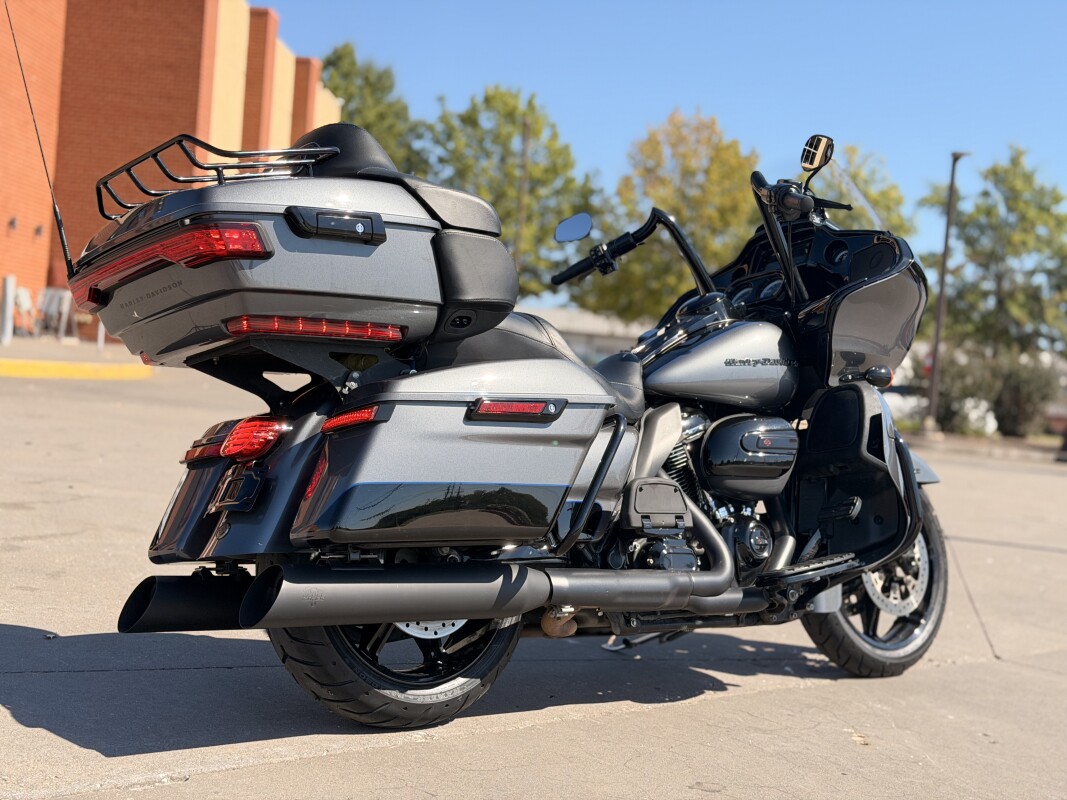 2021 Harley-Davidson Road Glide Limited FLTRK GAUNT GREY VIVID BLACK 653035 - Photo 3