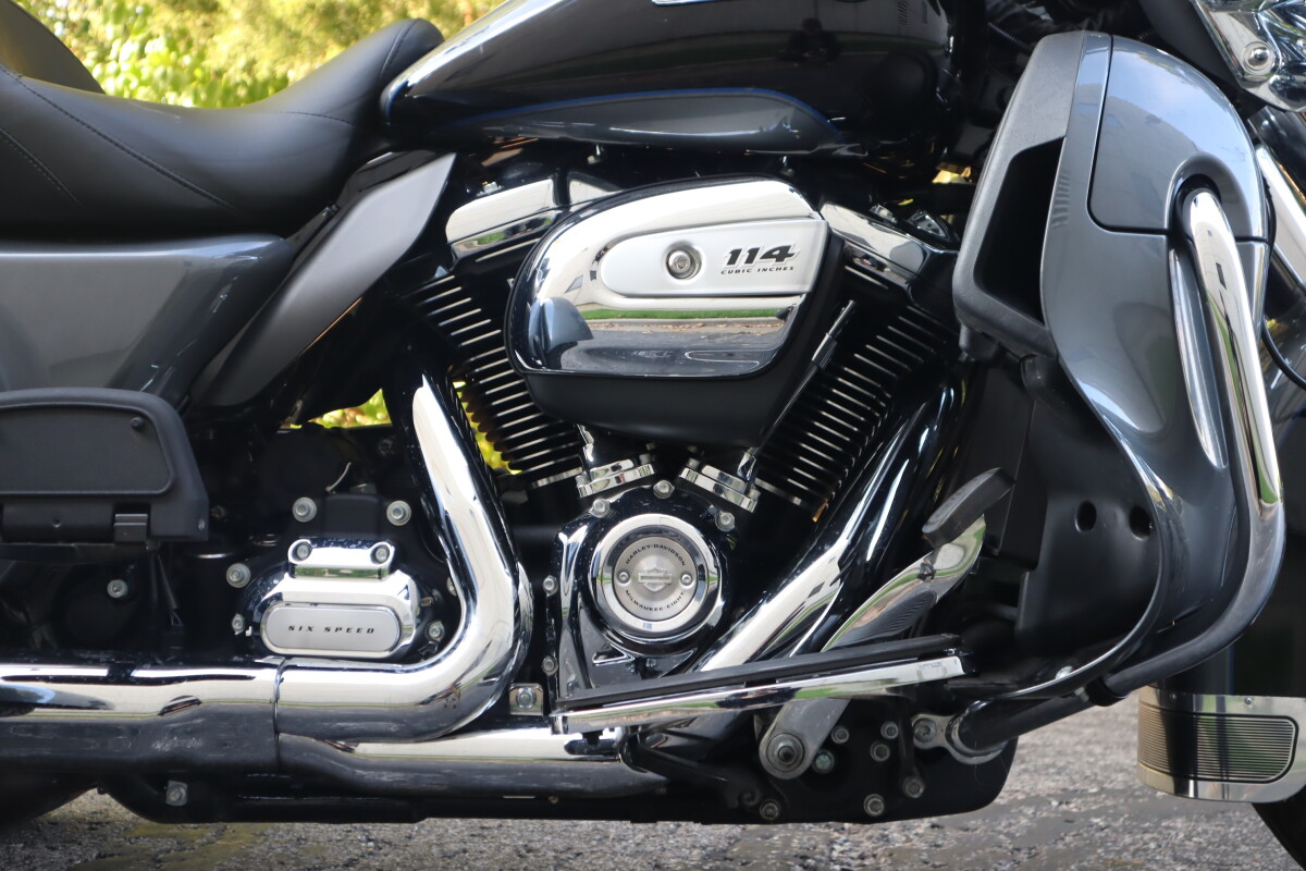 2021 Harley-Davidson Tri Glide Ultra FLHTCUTG - Photo 10