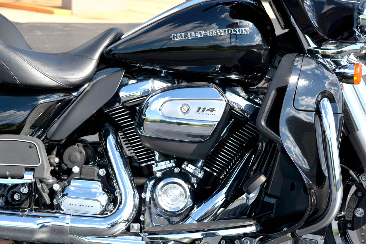 2019 Harley-Davidson Ultra Limited Vivid Black - Photo 10