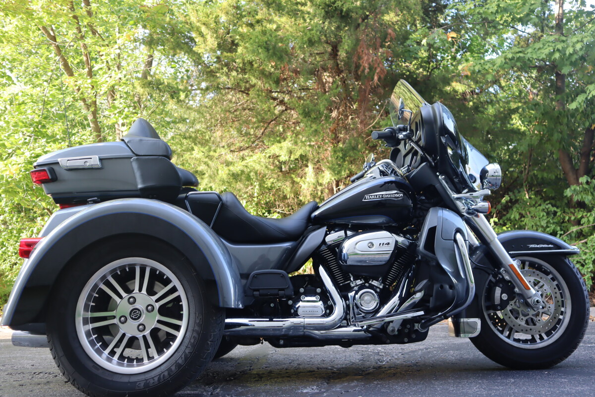 2021 Harley-Davidson Tri Glide Ultra FLHTCUTG