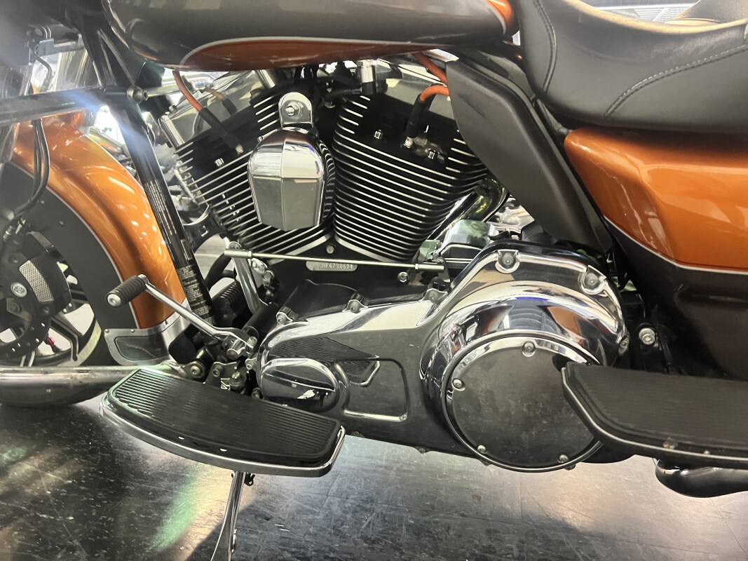 2015 Harley-Davidson Electra Glide Ultra Classic Amber Whiskey/Charcoal Pearl - Photo 8