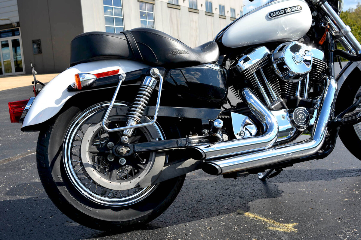 2007 Harley-Davidson Sportster 1200 Low White Gold Pearl & Vivid Black - Photo 6