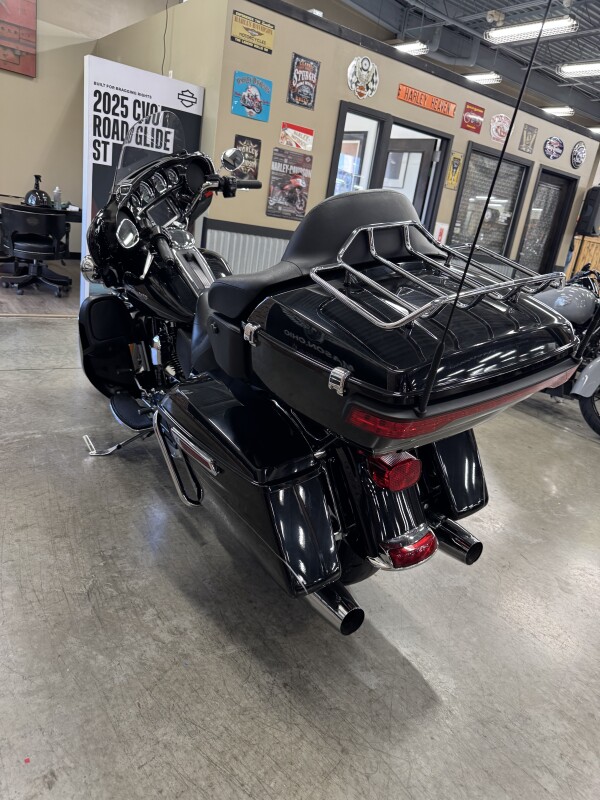 2014 Harley-Davidson Electra Glide Ultra Limited FLHTK - Photo 9