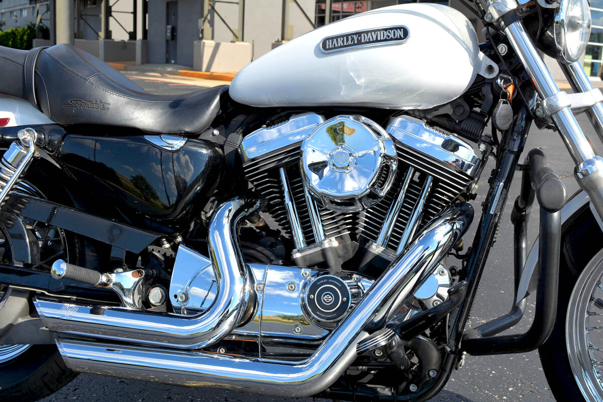 2007 Harley-Davidson Sportster 1200 Low White Gold Pearl & Vivid Black - Photo 10