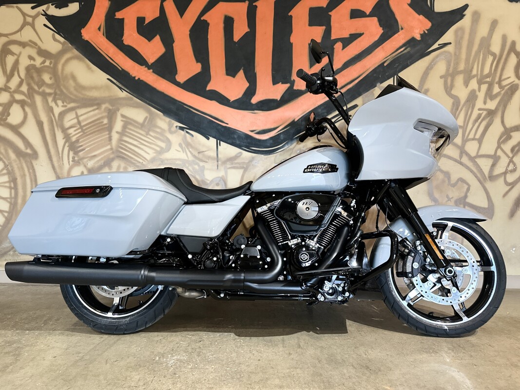 FLTRX 2025 Road Glide