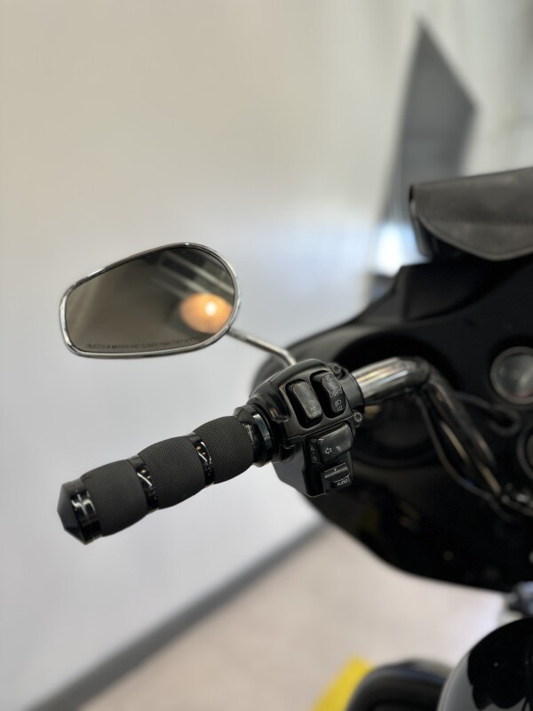 2005 Harley-Davidson Electra Glide Classic Vivid Black - Photo 8