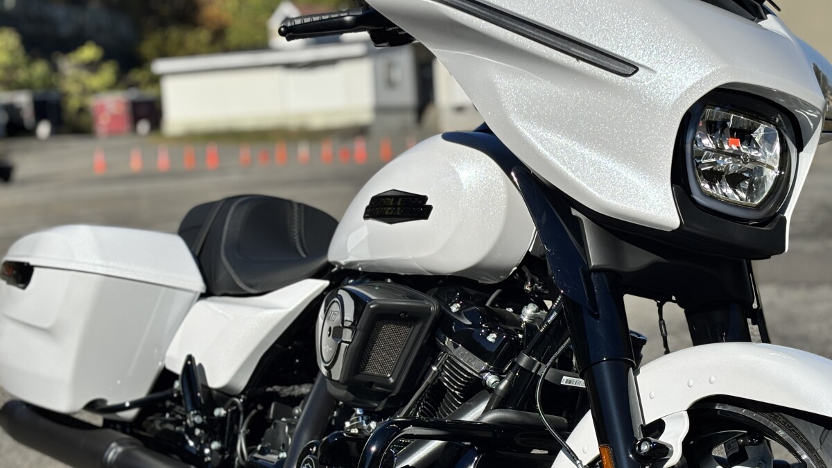 FLHX 2024 Street Glide - Photo 6