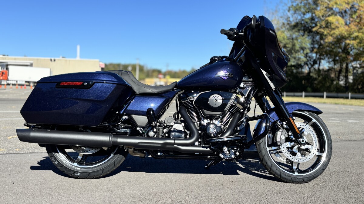 FLHX 2025 Street Glide - Photo 2