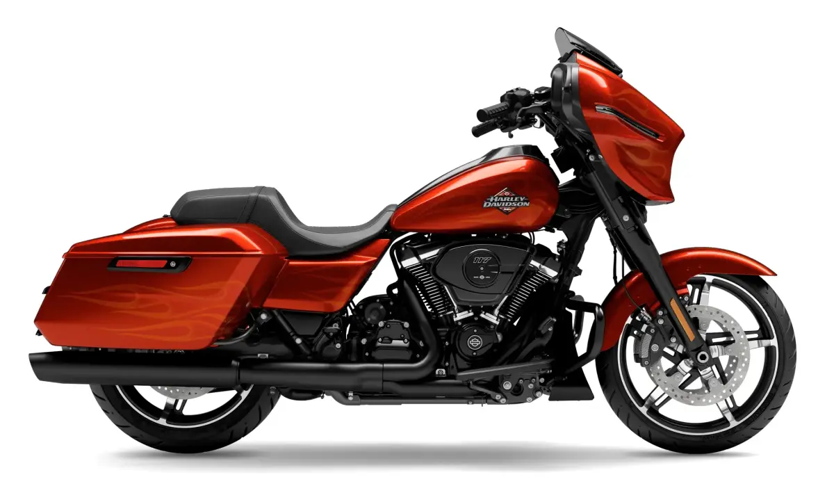 2025 Harley-Davidson Street Glide FLHX - $31,999
