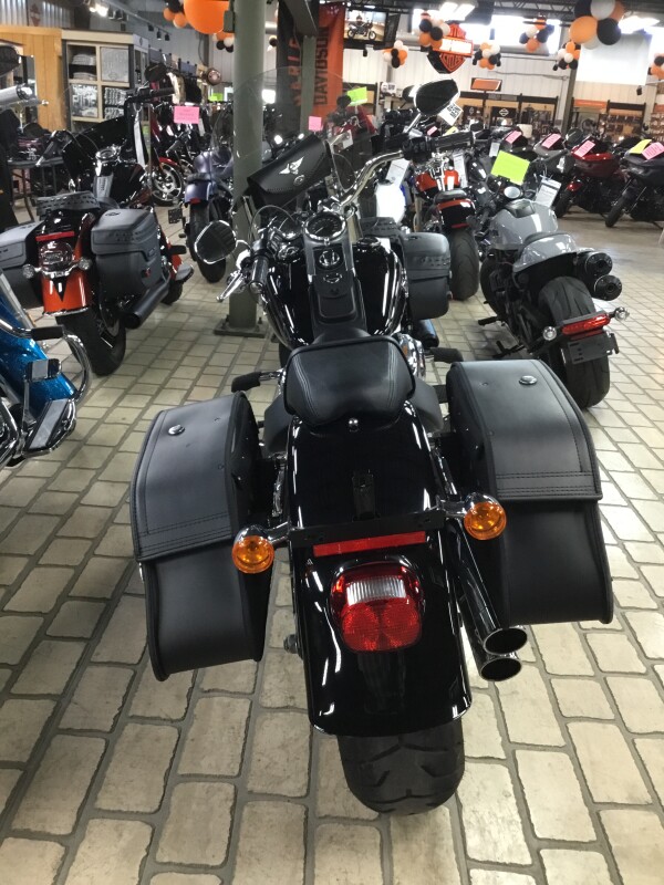 2017 Harley-Davidson Fat Boy Vivid Black - Photo 2