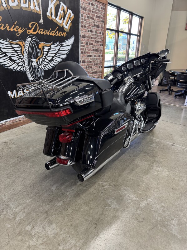 2014 Harley-Davidson Electra Glide Ultra Limited FLHTK - Photo 7